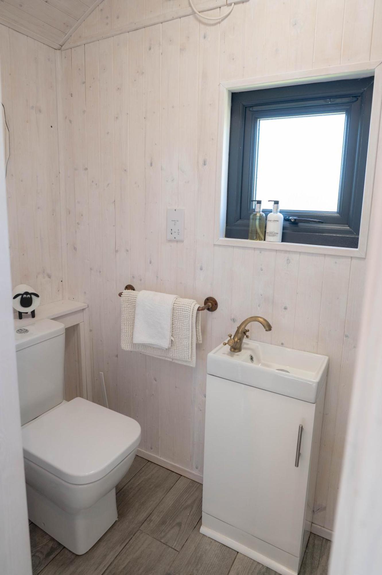 Barnacre Green Cottage - Eco-Friendly Cosy Cottage Moreton  Екстериор снимка